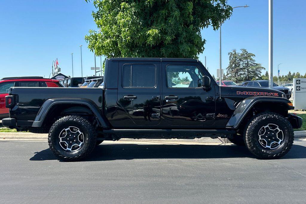 Used 2023 Jeep Gladiator Mojave w/ Cold Weather Group AWD/4WD image 3
