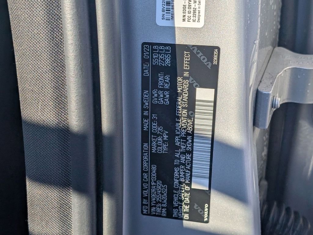 Used 2023 Volvo XC60 B6 Ultimate w/ Climate Package image 18