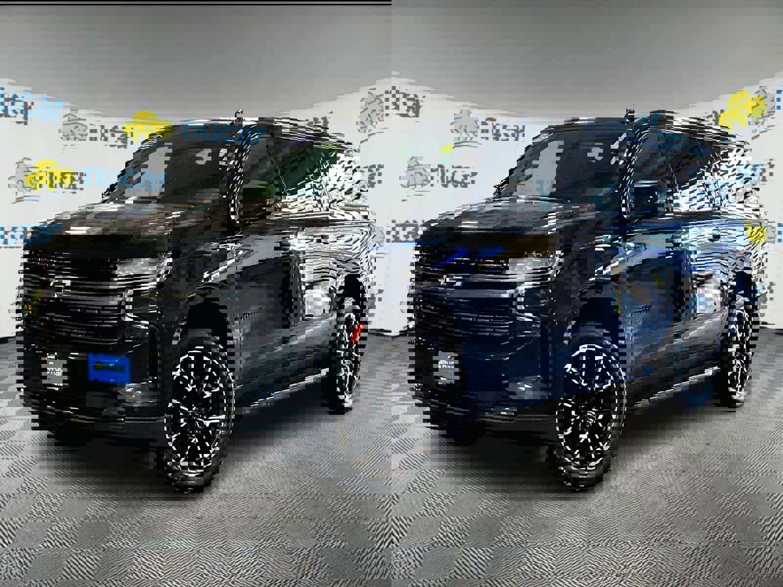 Used 2022 Chevrolet Suburban RST w/ Luxury Package image 3