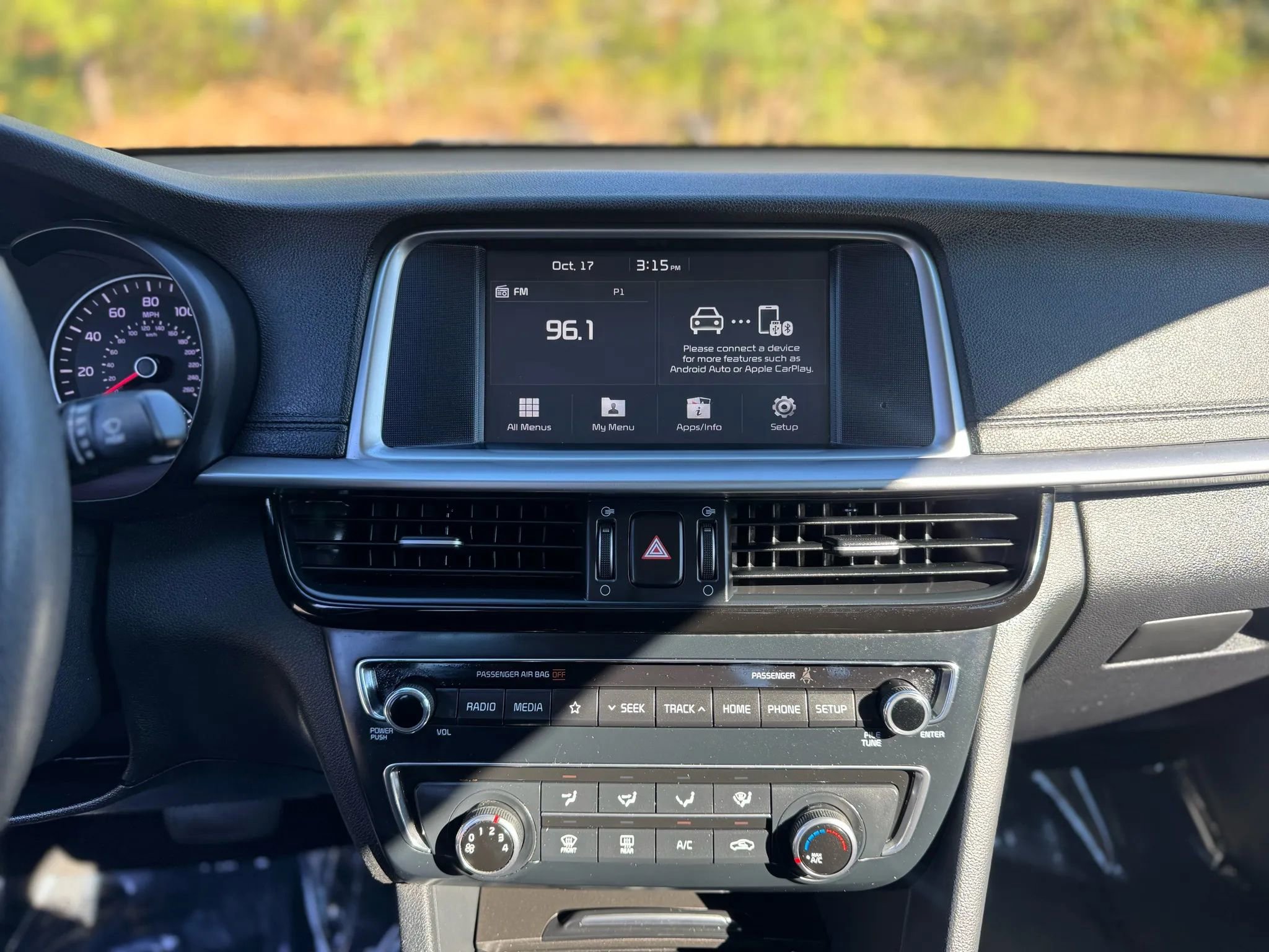 Used 2019 Kia Optima LX image 17