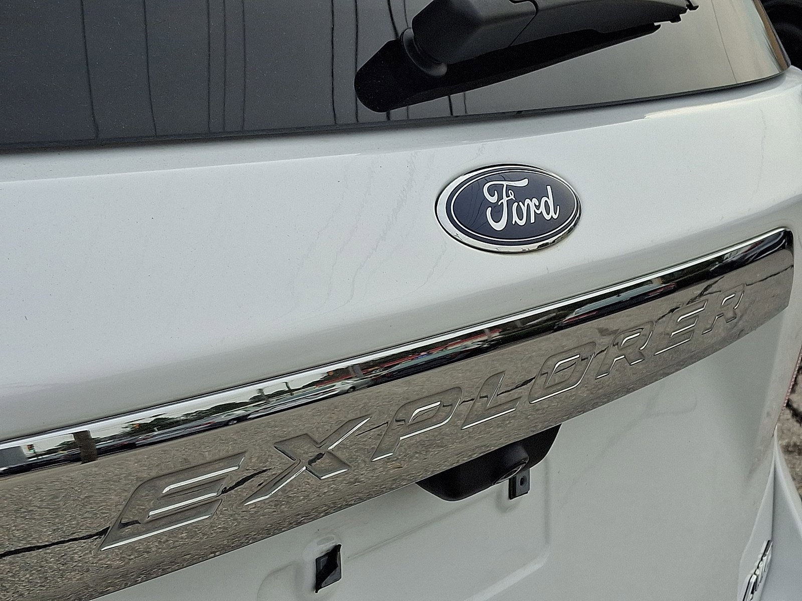 Certified 2023 Ford Explorer XLT w/ Equipment Group 202A image 30