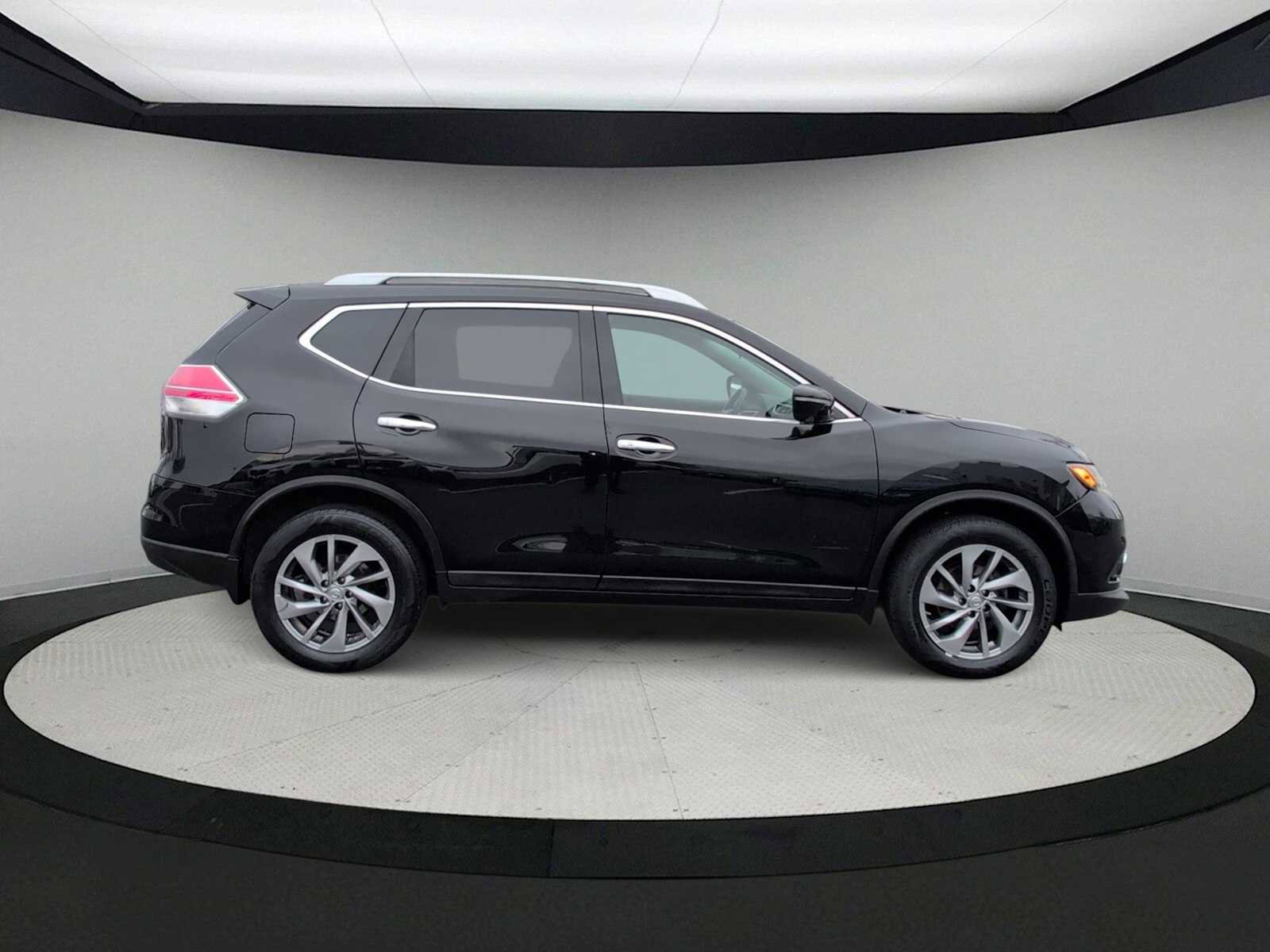Used 2015 Nissan Rogue SL image 9