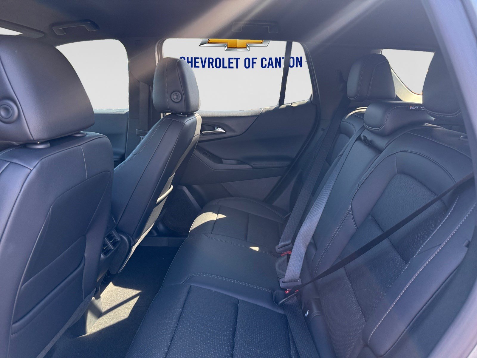 New 2026 Chevrolet Equinox LT w/ Convenience Package II FWD image 19