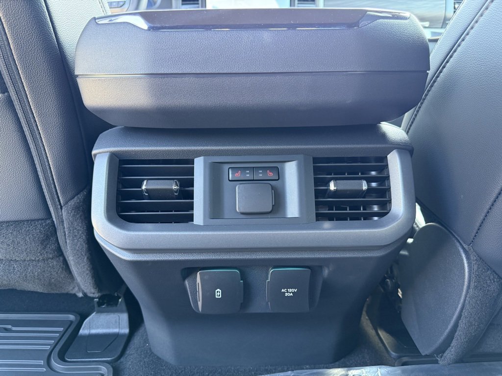 New 2025 Ford F150 Lariat w/ Equipment Group 502A High image 29