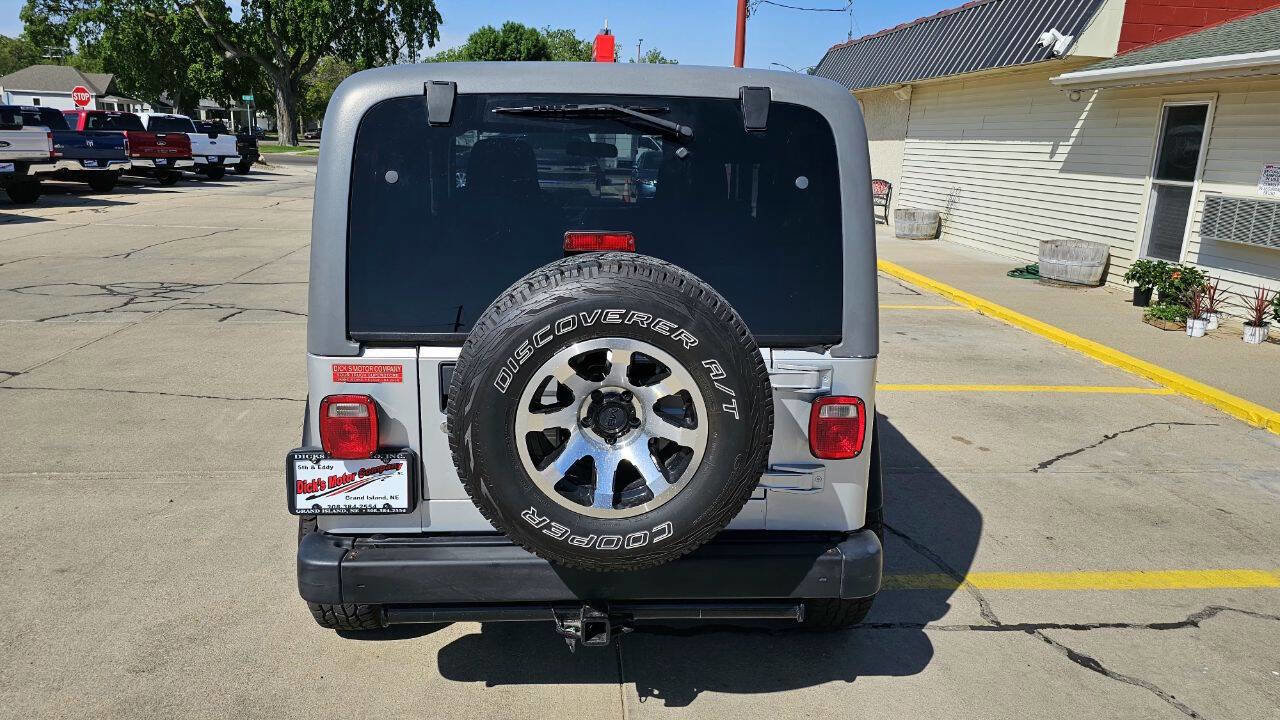 Used 2004 Jeep Wrangler SE AWD/4WD image 17
