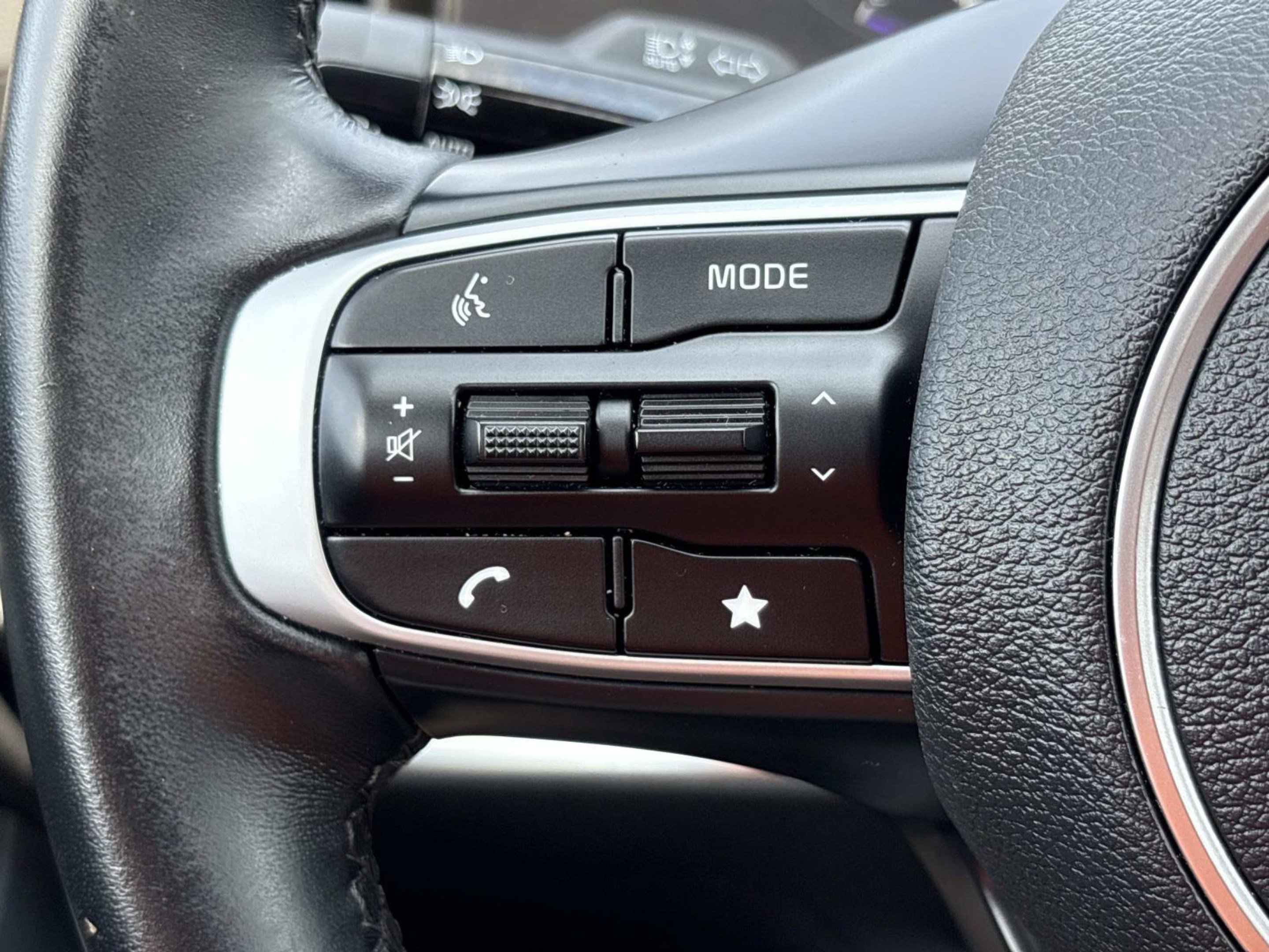 Used 2024 Kia Sportage SX FWD image 29