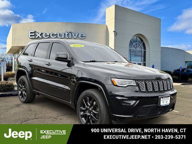 Certified 2022 Jeep Grand Cherokee Laredo X AWD/4WD image 1