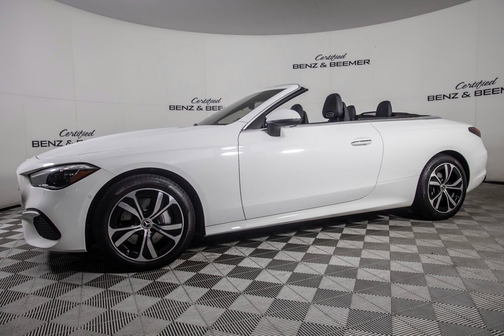 Used 2025 Mercedes-Benz CLE 300 4MATIC Cabriolet image 5