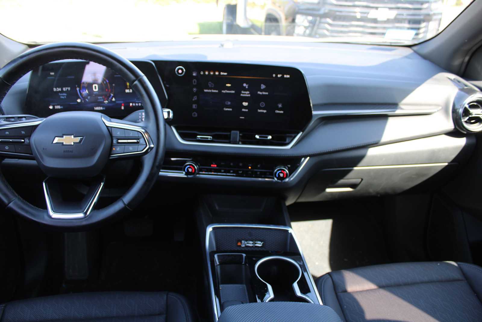 Used 2025 Chevrolet Equinox LT w/ Convenience Package II FWD image 8