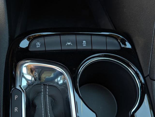 New 2026 Buick Encore GX Avenir w/ Avenir Convenience Package FWD image 28