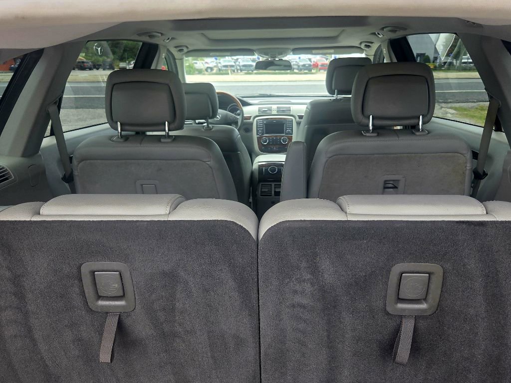 Used 2011 Mercedes-Benz R 350 4MATIC image 4