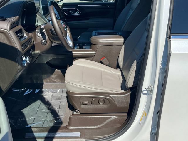 Used 2023 GMC Yukon XL SLT w/ SLT Premium Package AWD/4WD image 31