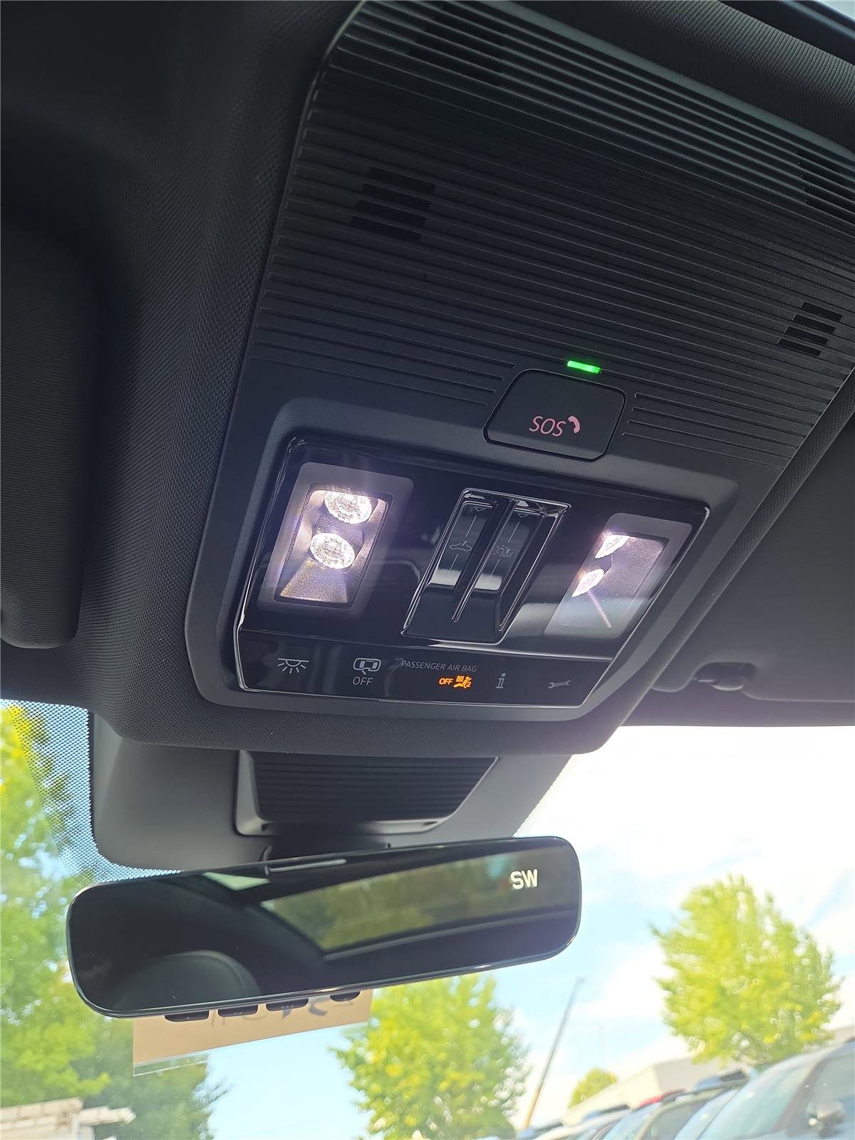 New 2025 Volkswagen Tiguan SE R-Line image 24