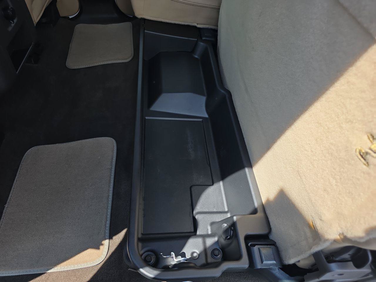 Used 2013 Ford F350 Lariat w/ Lariat Interior Pkg AWD/4WD image 28