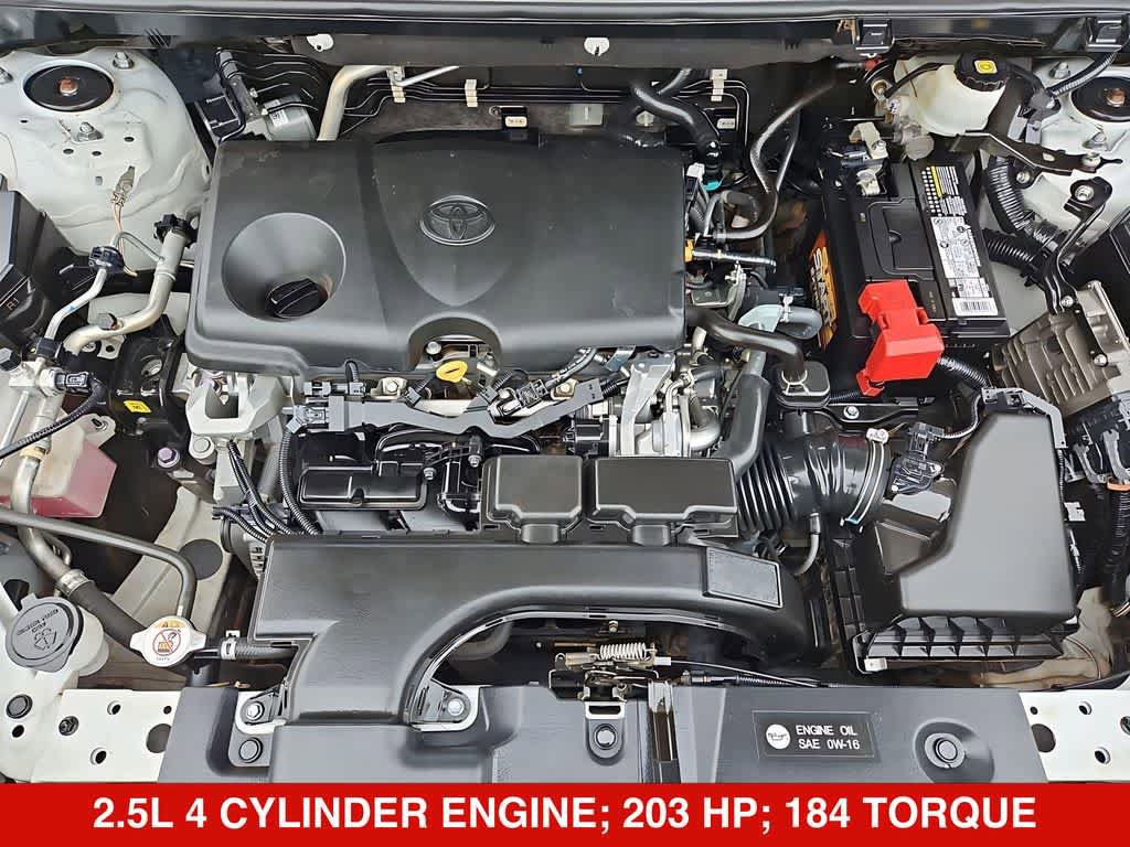 Used 2021 Toyota RAV4 XLE Premium FWD image 15