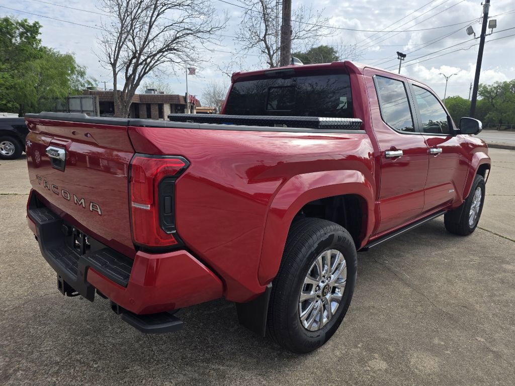 Used 2025 Toyota Tacoma Limited image 4