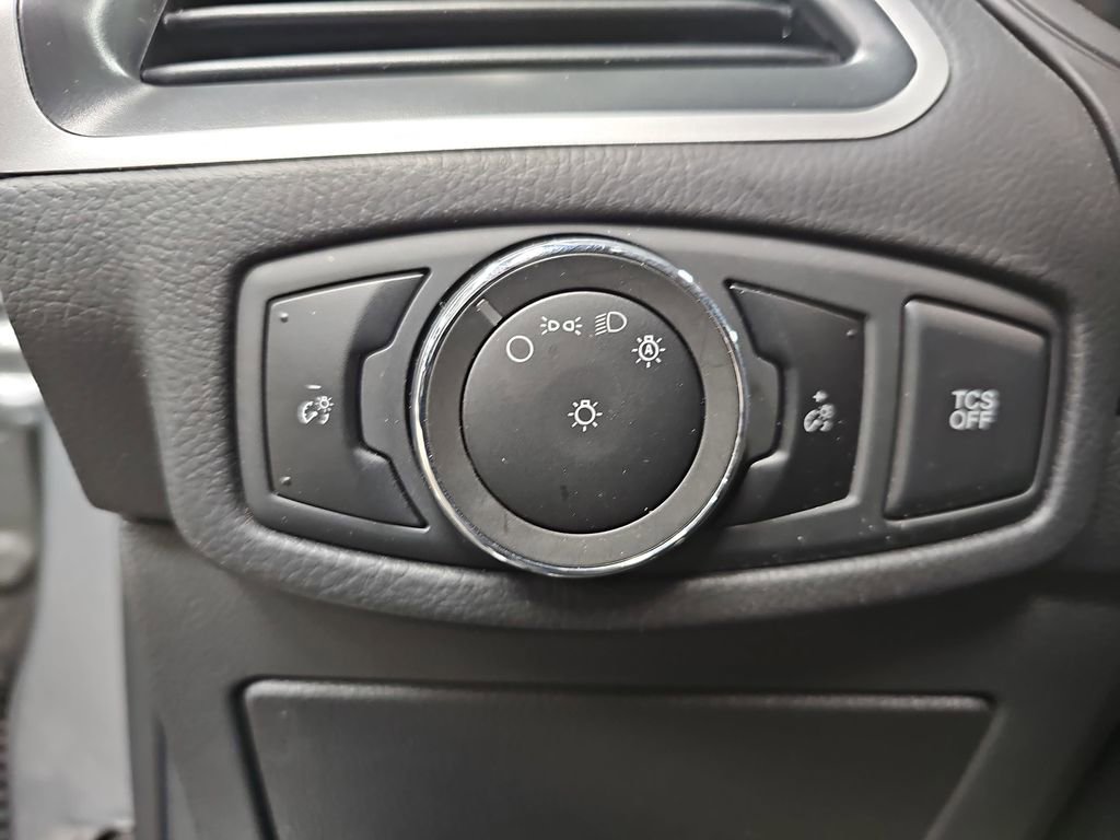 Used 2024 Ford Edge SEL image 23