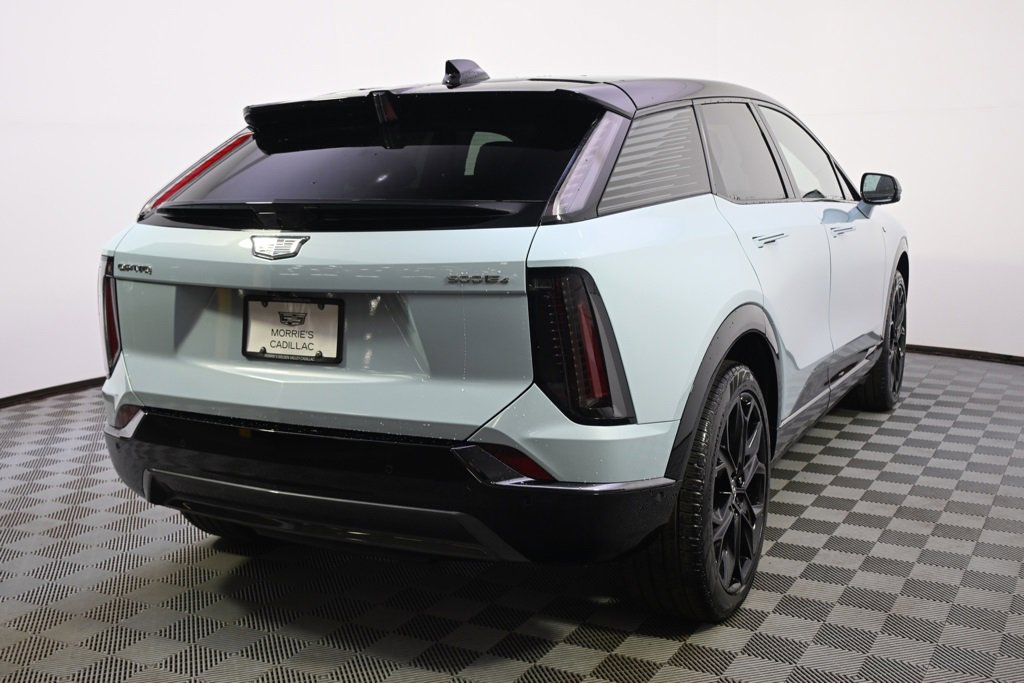 New 2025 Cadillac Optiq Sport 2 w/ LPO, ONYX Package image 6