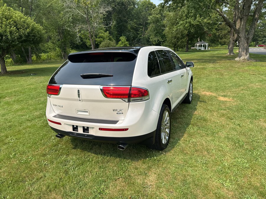 Used 2012 Lincoln MKX AWD image 24