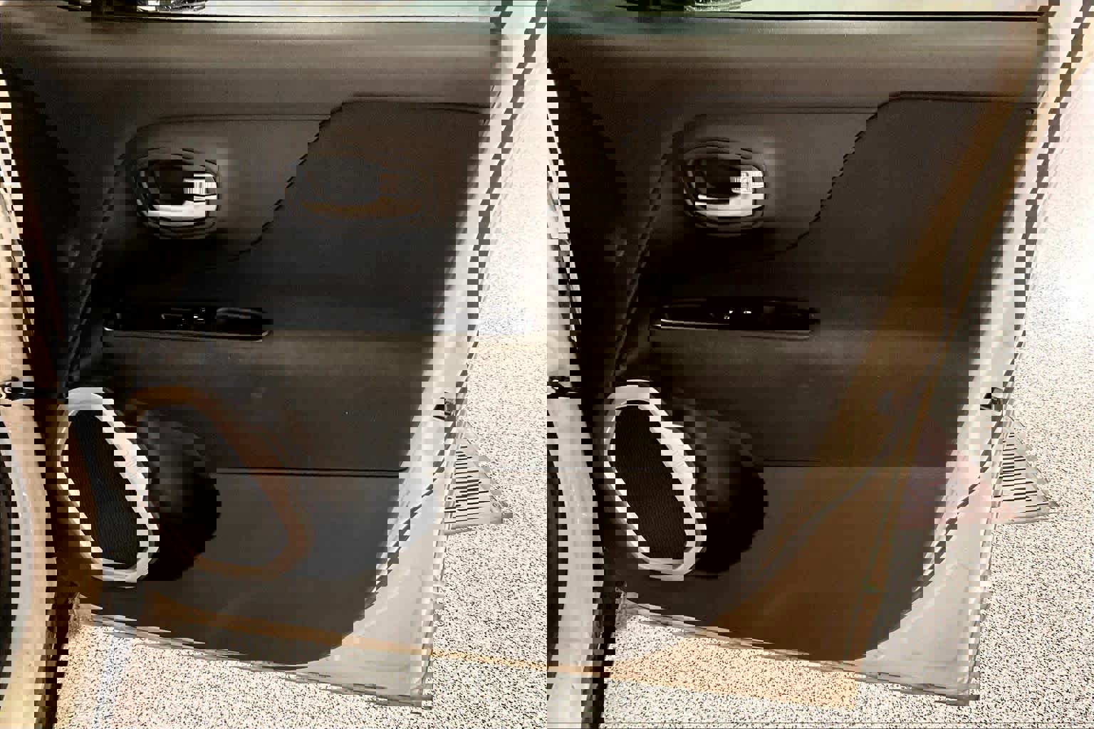 Used 2019 Jeep Renegade Latitude image 20