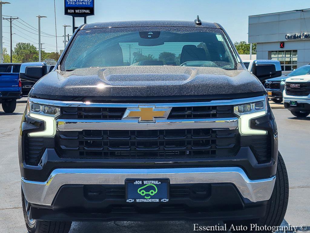 Used 2024 Chevrolet Silverado 1500 LT AWD/4WD image 5