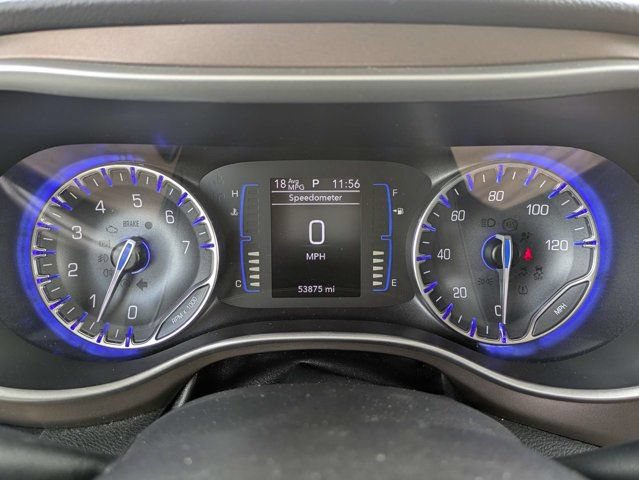 Used 2019 Chrysler Pacifica Touring-L FWD image 29