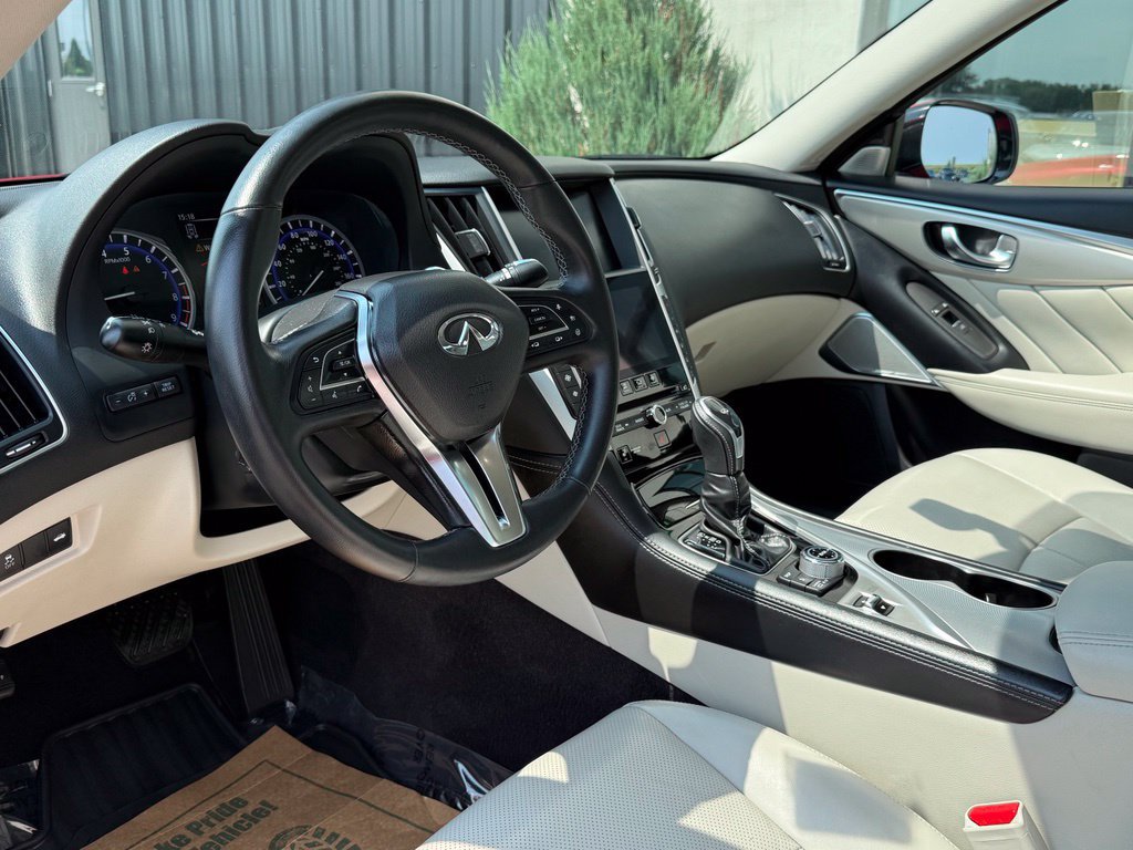 Used 2022 INFINITI Q50 Luxe AWD/4WD image 13