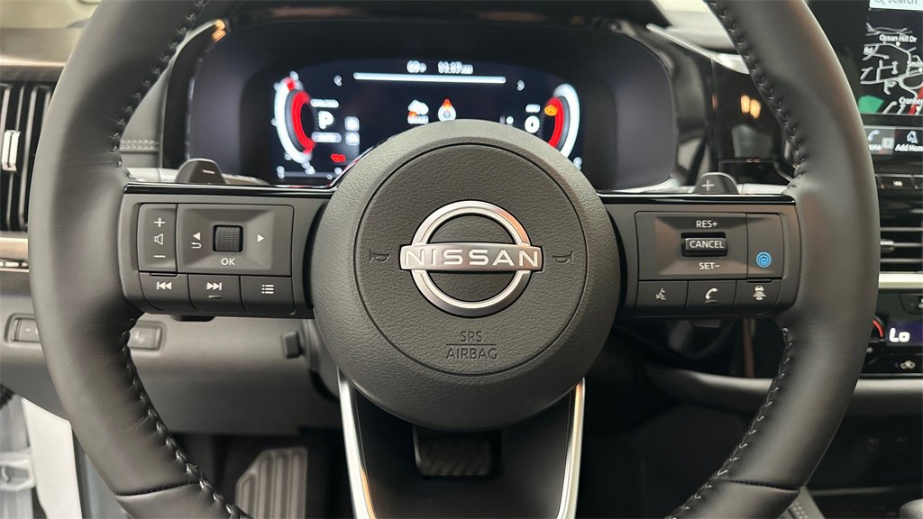 New 2025 Nissan Pathfinder Platinum w/ Cargo Package image 17