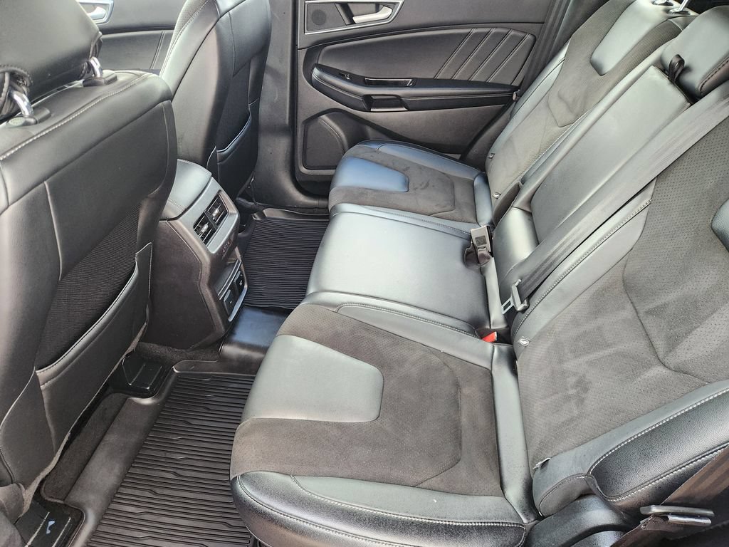 Used 2018 Ford Edge Sport w/ Equipment Group 401A AWD/4WD image 31