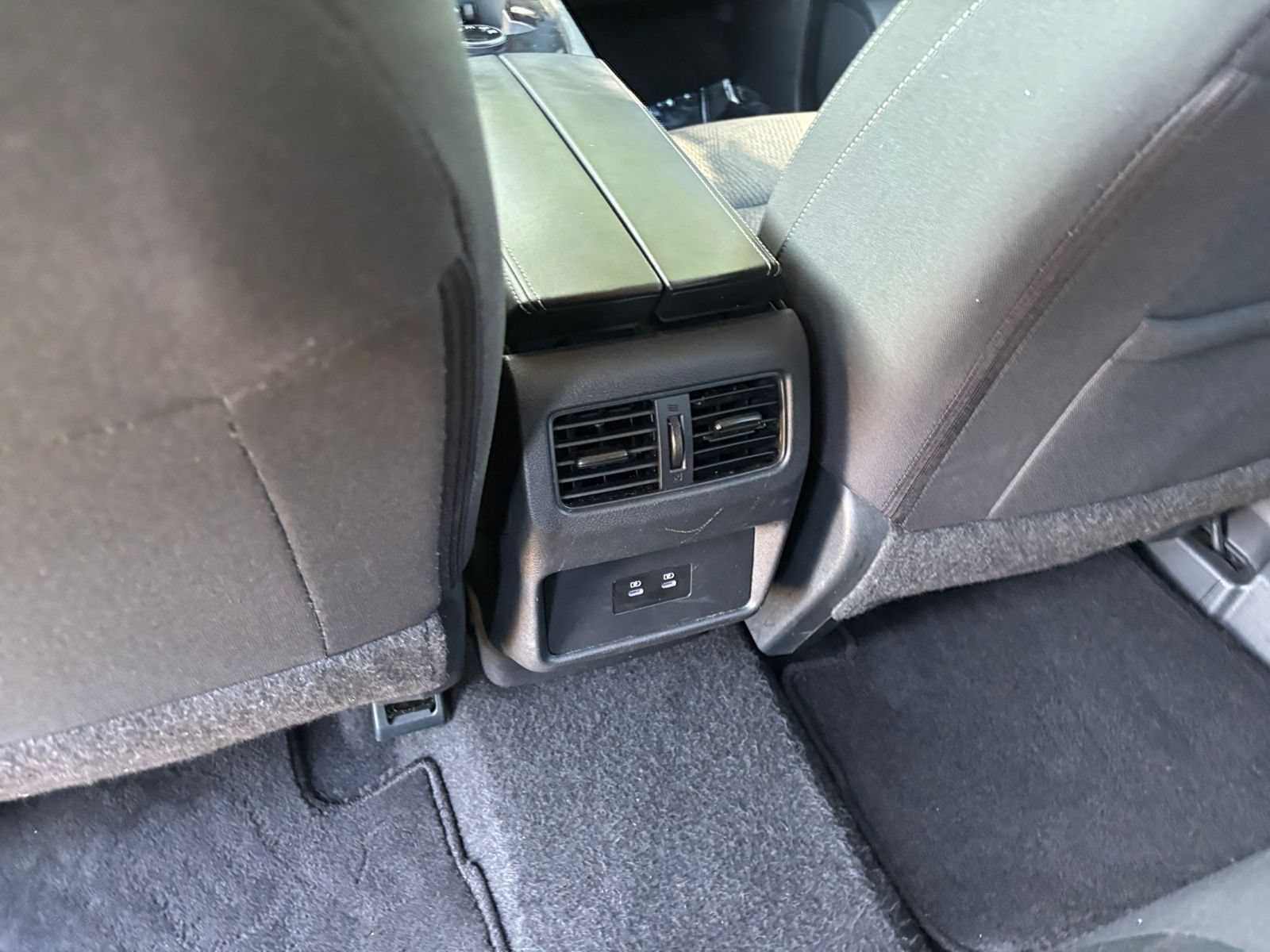Used 2025 Nissan Rogue SV AWD/4WD image 24
