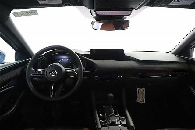 Used 2025 MAZDA MAZDA3 Carbon image 25