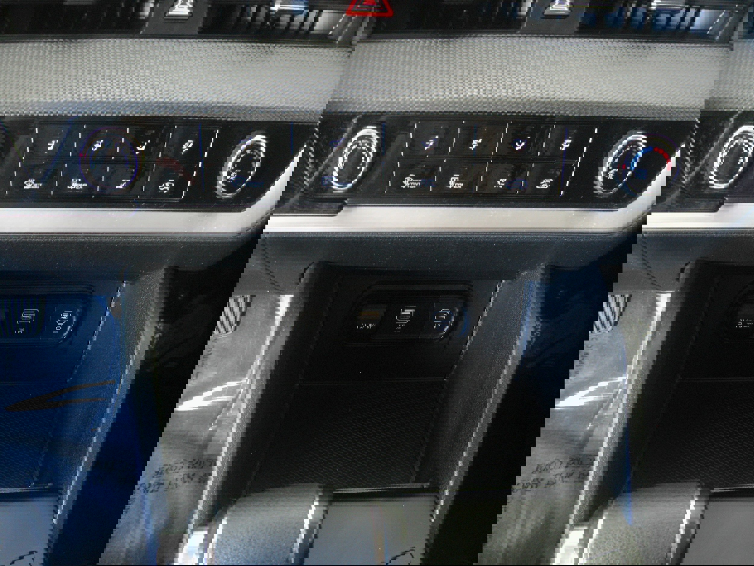 Certified 2023 Kia Sportage LX image 12