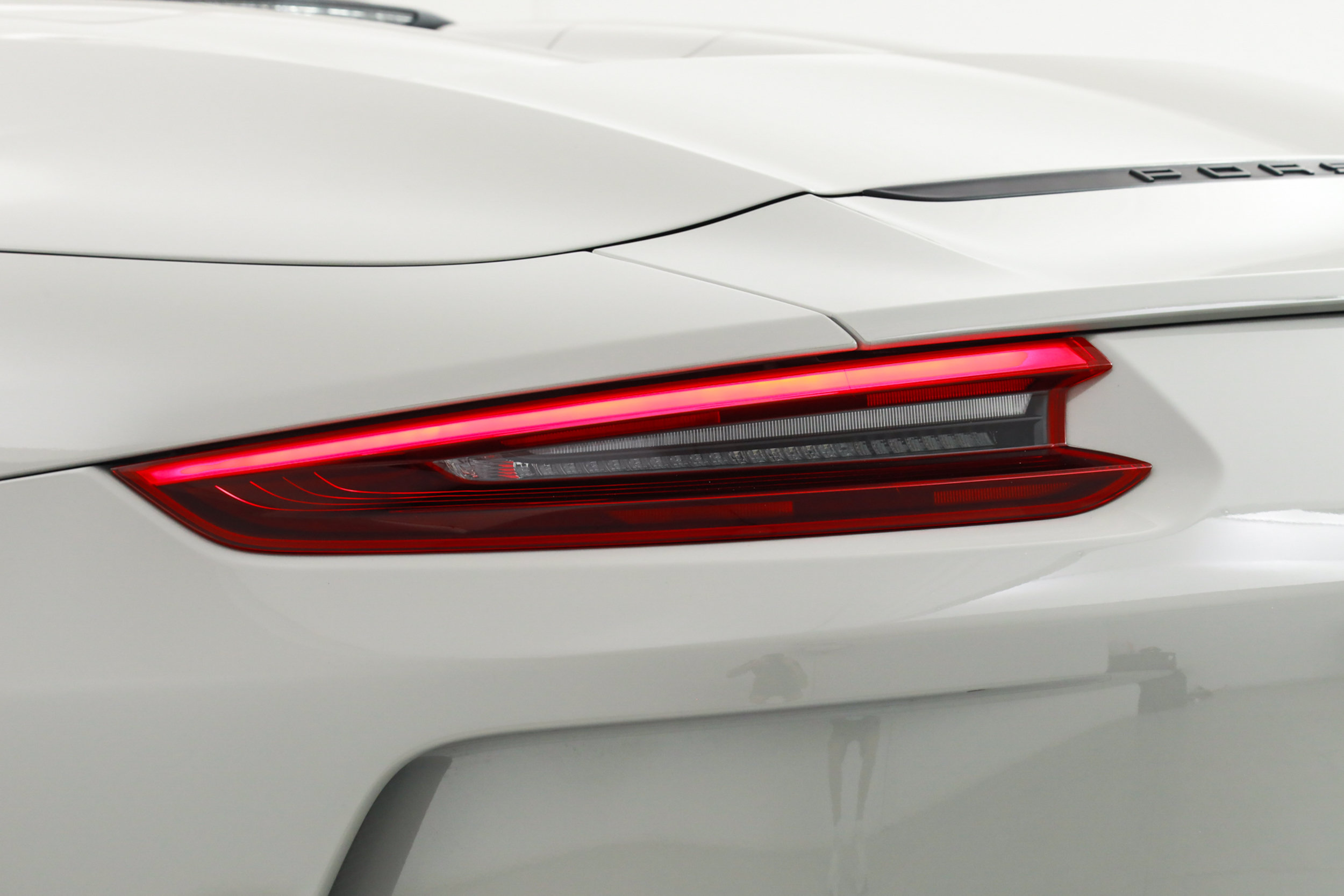 Used 2019 Porsche 911 Speedster RWD image 14