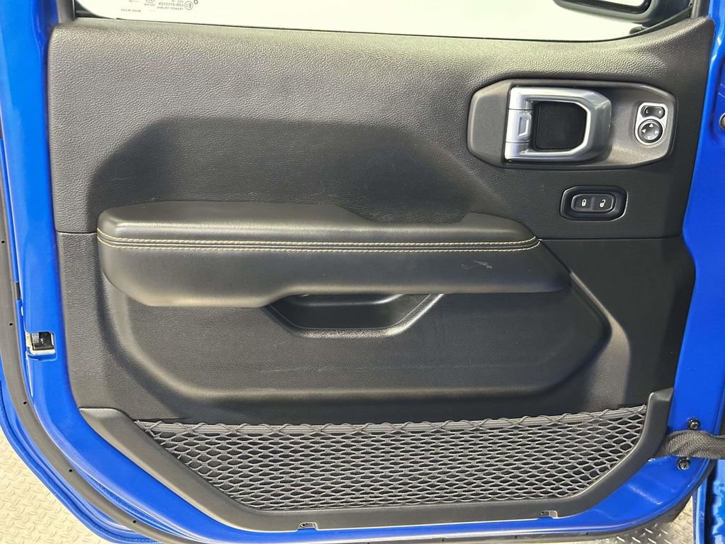 Used 2024 Jeep Wrangler Unlimited Sahara w/ Safety Group image 15