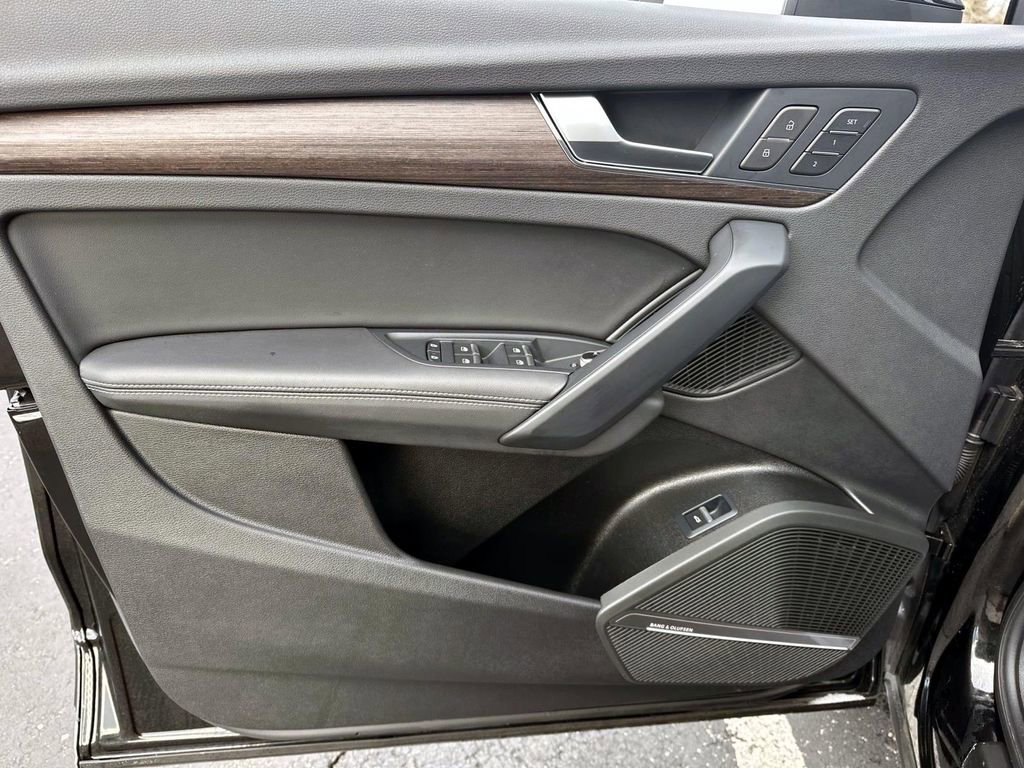 Used 2024 Audi Q5 2.0T Premium Plus image 11