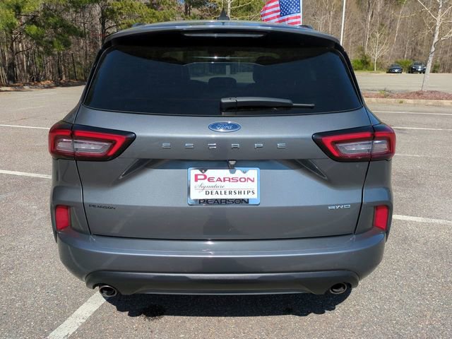 Used 2024 Ford Escape ST-Line image 5