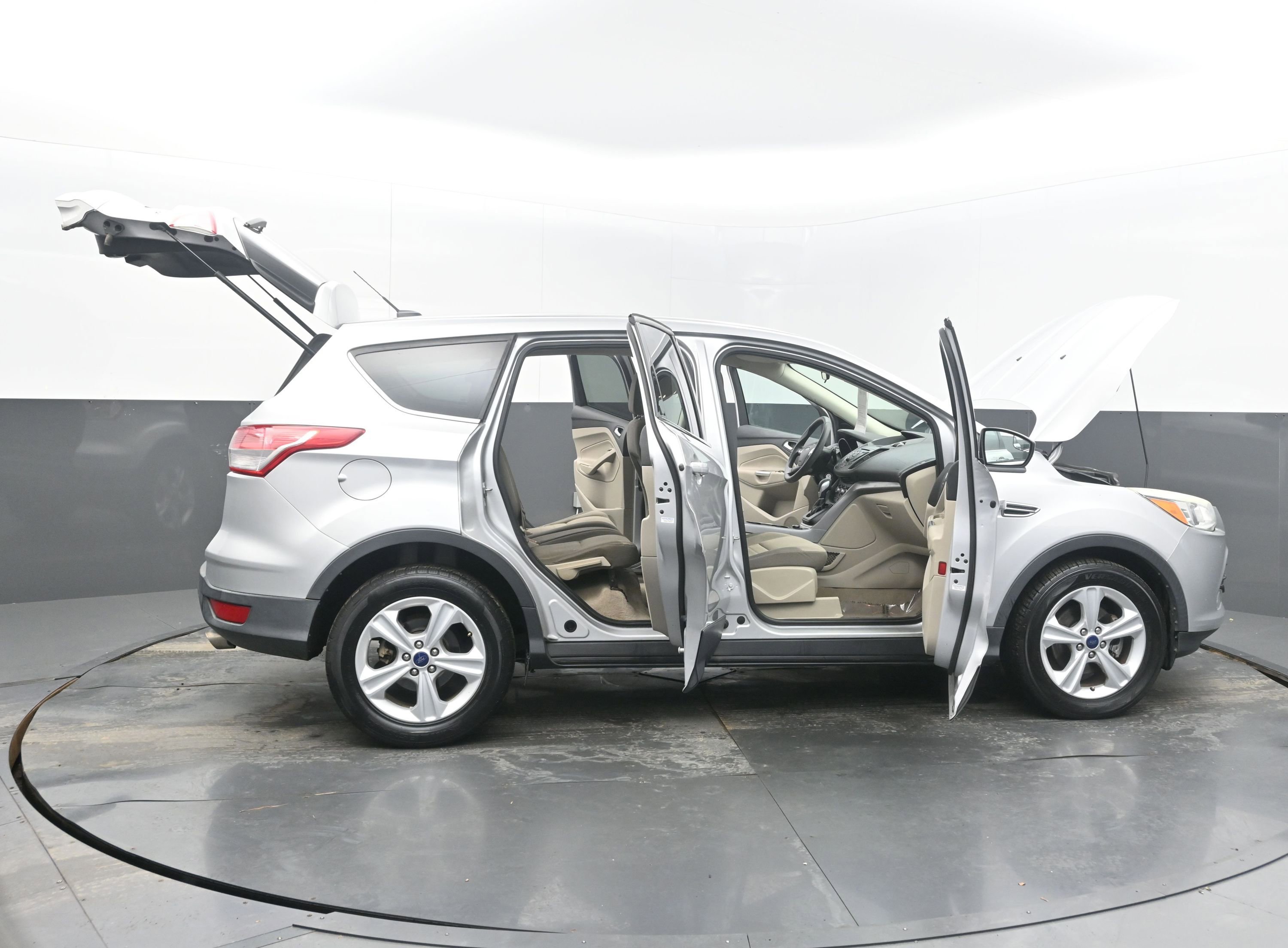 Used 2016 Ford Escape SE image 41