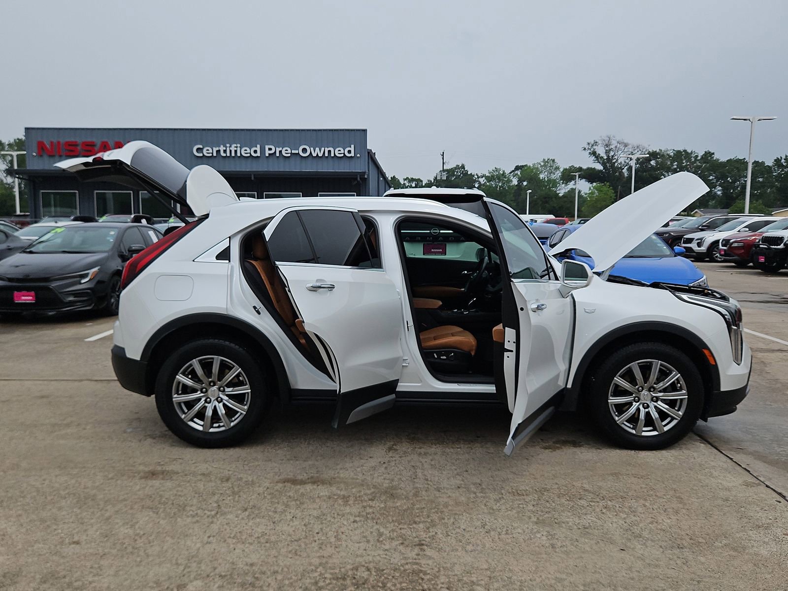 Used 2020 Cadillac XT4 Premium Luxury FWD image 12