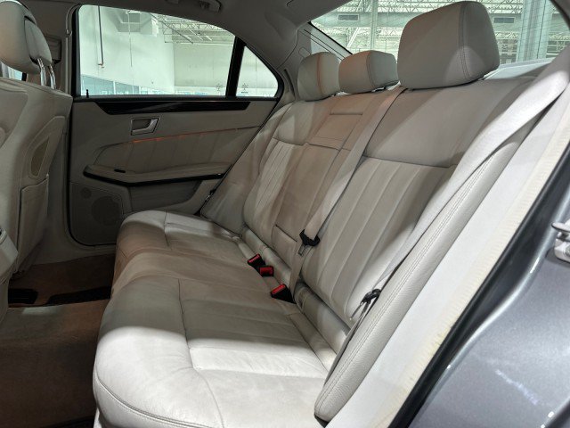 Used 2014 Mercedes-Benz E 550 4MATIC Sedan w/ Premium 1 Package image 48