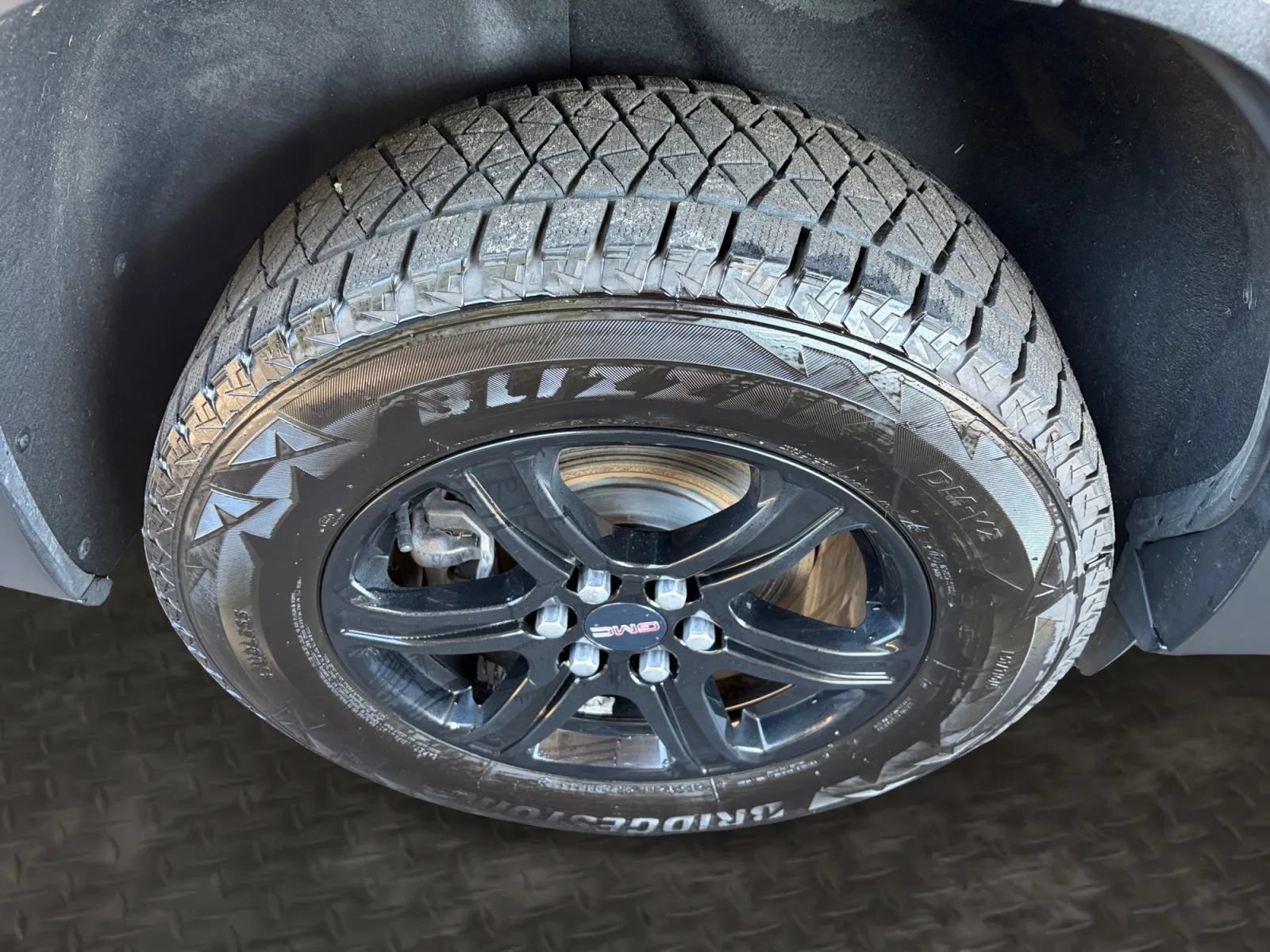 Used 2022 GMC Acadia AT4 w/ Technology Package AWD/4WD image 42