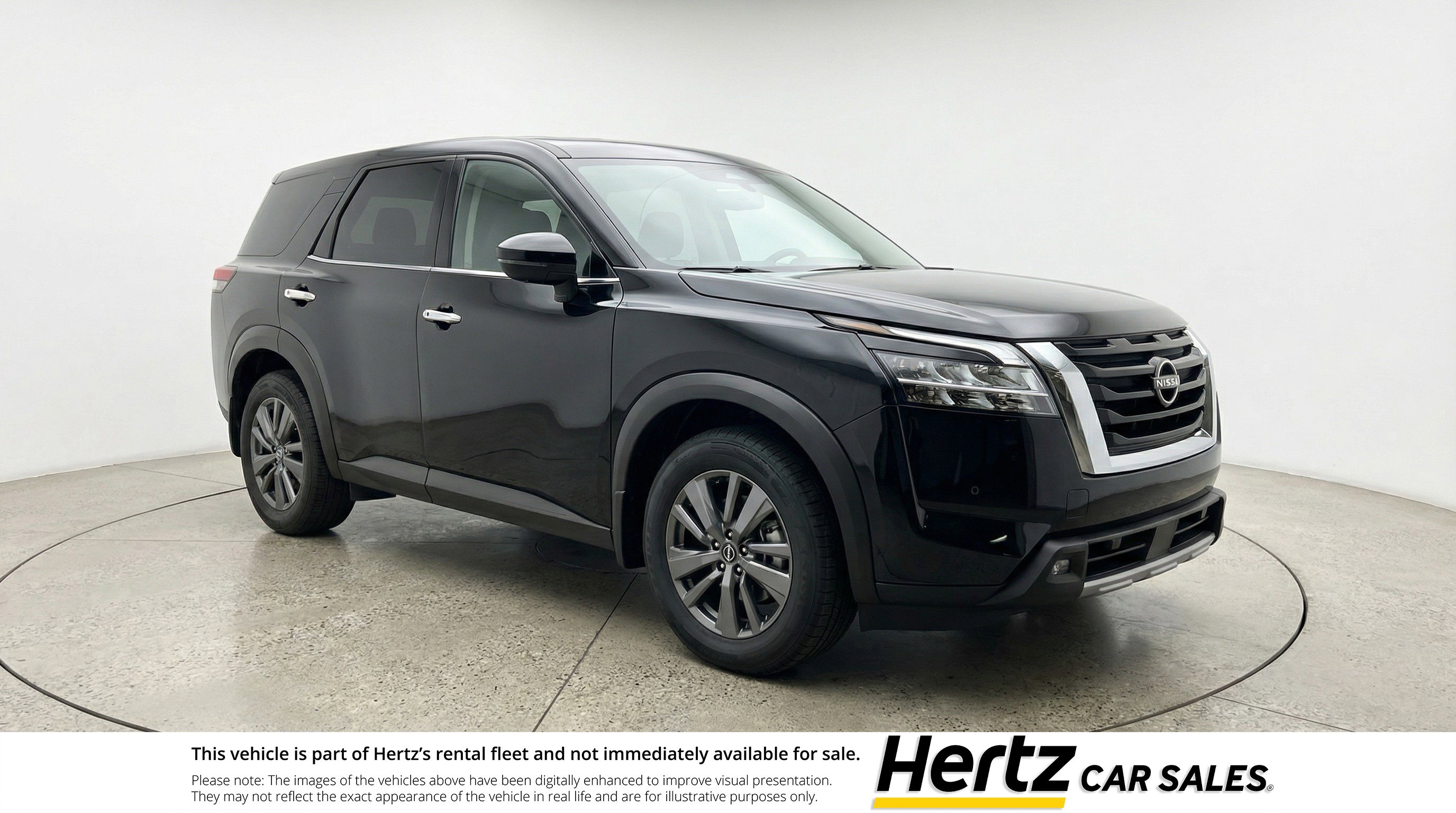 Used 2025 Nissan Pathfinder SV FWD image 1