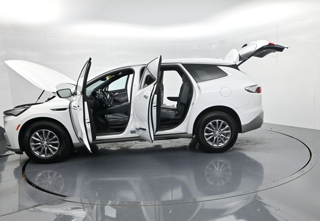 Used 2024 Buick Enclave Premium image 77