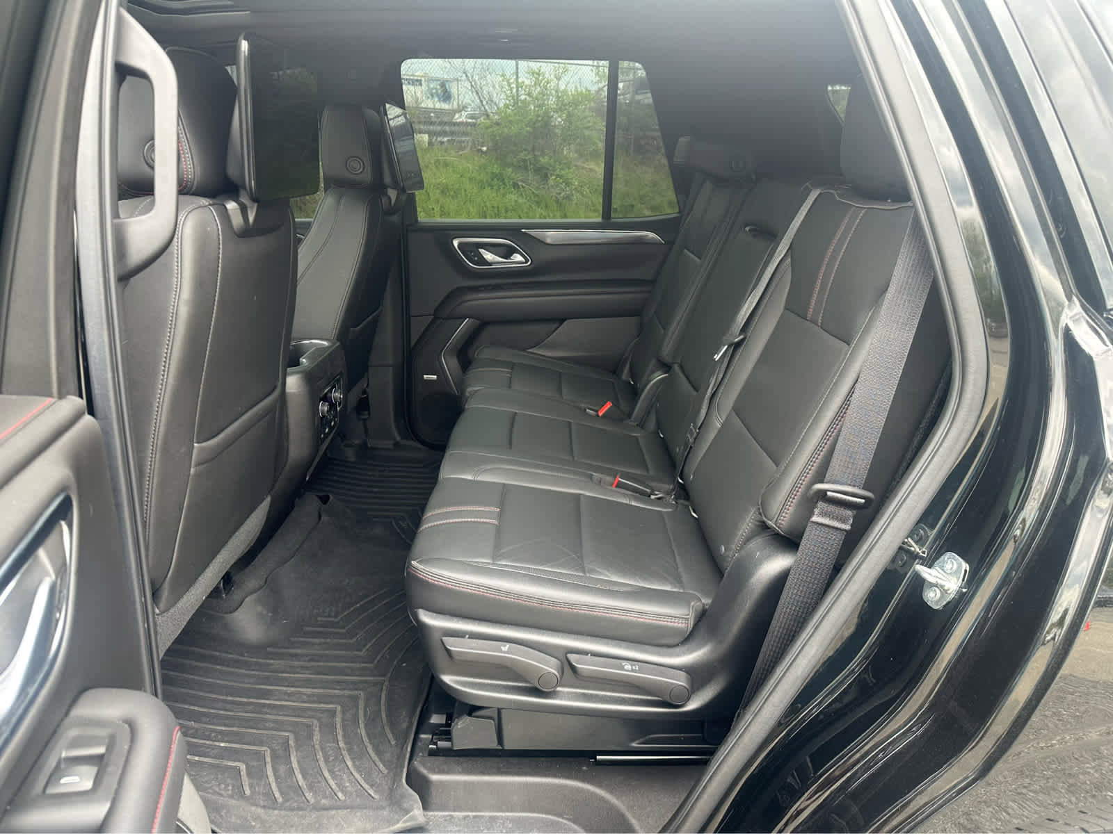 Used 2021 Chevrolet Tahoe RST w/ Rear Media and Nav Package AWD/4WD image 25