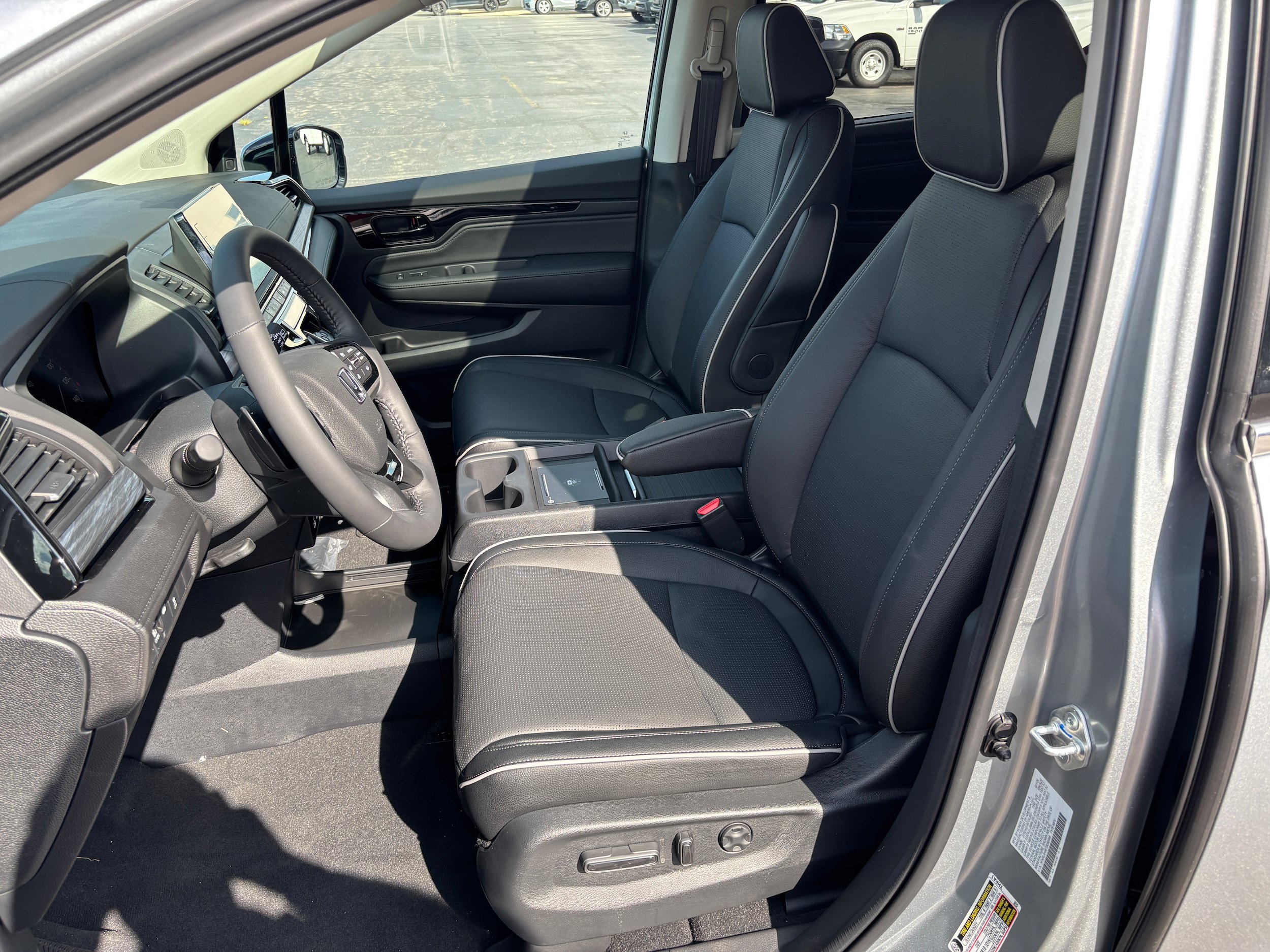 New 2026 Honda Odyssey Elite image 9