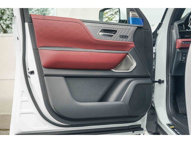 New 2026 INFINITI QX80 Autograph w/ Premium Cargo Package image 21