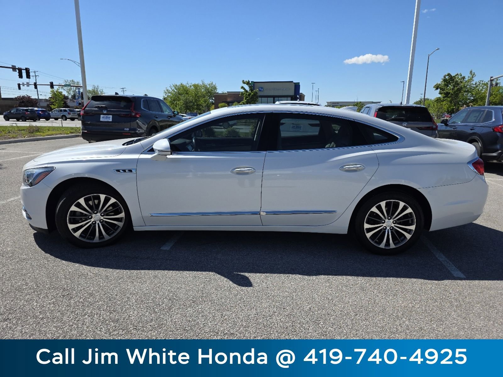 Used 2019 Buick LaCrosse Essence w/ Sun and Shade Package AWD/4WD image 16