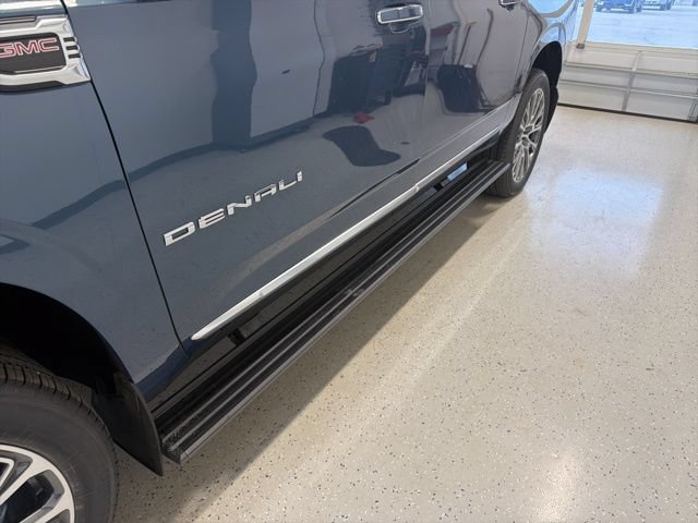 New 2026 GMC Yukon XL Denali w/ Sun & Power Step Package AWD/4WD image 16
