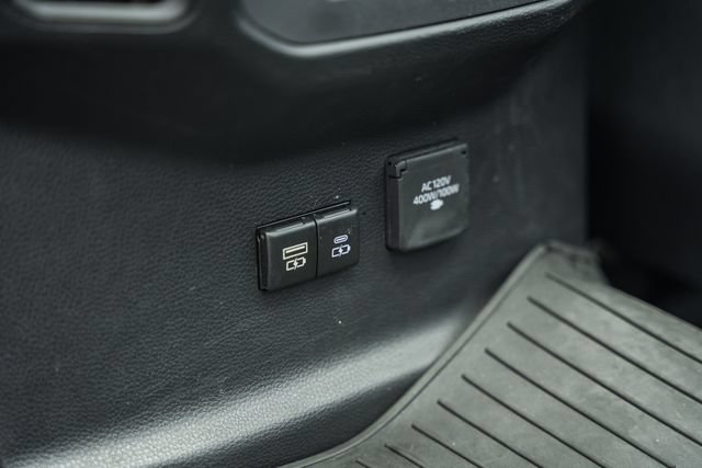 Used 2024 Toyota Tundra Capstone AWD/4WD image 53