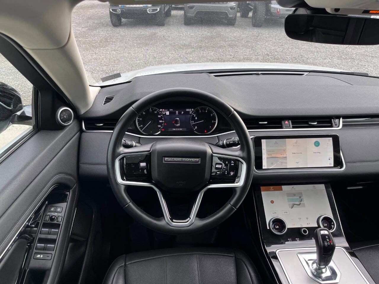 Used 2023 Land Rover Range Rover Evoque SE AWD/4WD image 34
