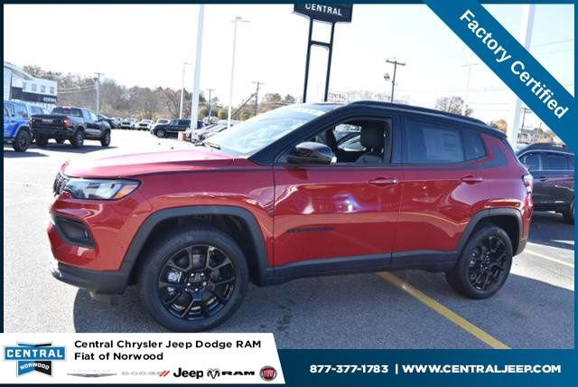 Used 2023 Jeep Compass Altitude